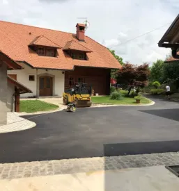 Ugodno polaganje asfalta Slovenija