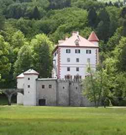 Javni zavod za kulturo turizem in medgeneracijsko sodelovanje Snežnik, Loška dolina