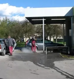 Pucanje avtomobila kranj