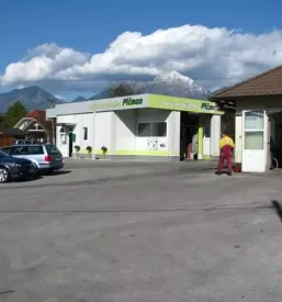 Pucanje avtomobila kranj