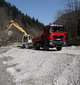 Storitve z gradbeno mehanizacijo Goriška