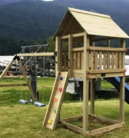 Prodaja lesenih igral v sloveniji