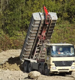 Kamionski prevozi gradbenega materiala pomurje