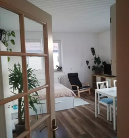 Ugoden apartma trzic