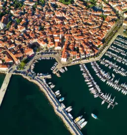 Ugoden najem apartmaja v izoli