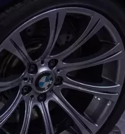 Trgovina z rezervnimi deli za bmw slovenija