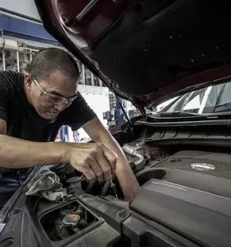 Servis motornih vozil in traktorjev podcetrtek