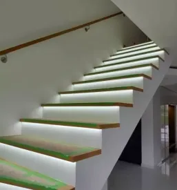 Ugoden slikopleskar Kočevje