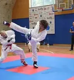 Trening karateja boksa in kickboxa sevnica