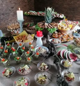 Catering, mesnine in kulinarika