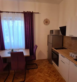 Ugoden apartma za osebe v kopru