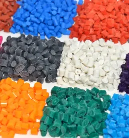 Brizganje plastike Slovenija