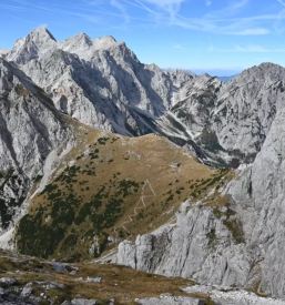 Planinska koca na kamniskem sedlu