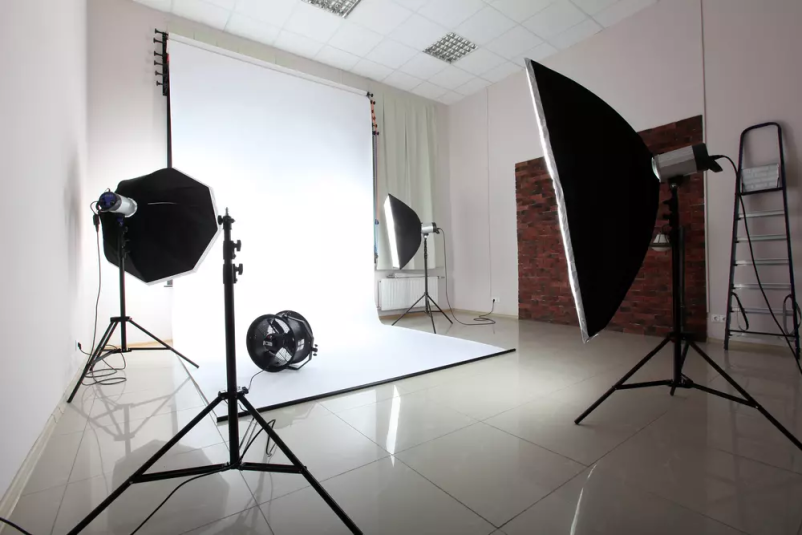 Obiščite naš fotografski studio v Ilirski Bistrici na Primorskem!