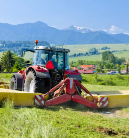 Storitve s kmetijsko mehanizacijo Bela krajina