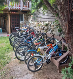 Ugoden najem glamping hiske za osebi ajdovscina