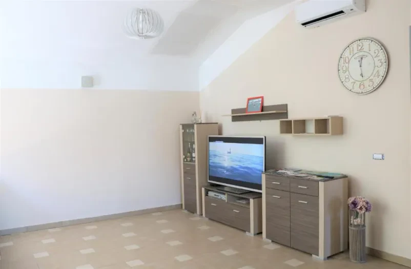 ugoden najem apartmaja