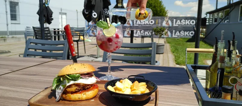 najboljši burgerji Maribor