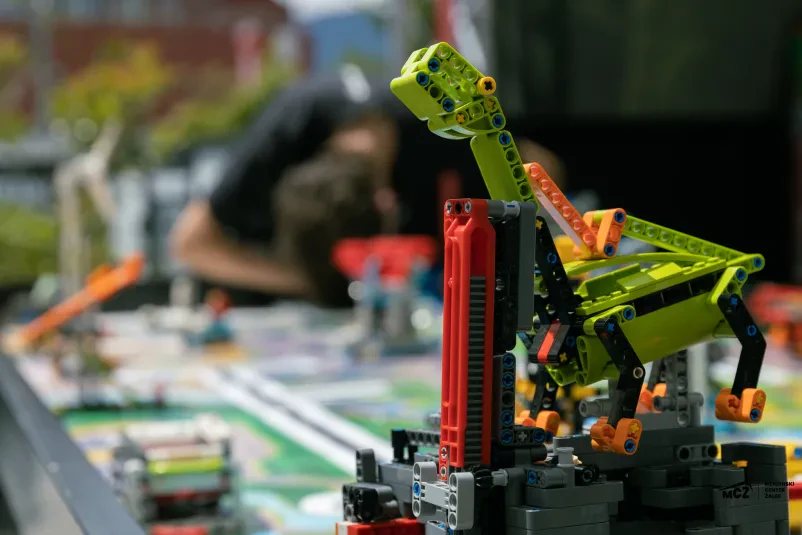 Praznovanje robotskega rojstnega dne Slovenija