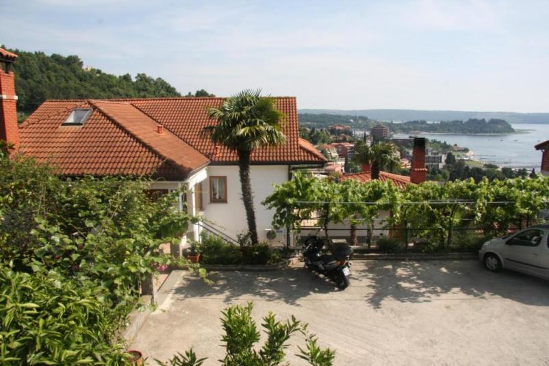 Ugoden apartma Portorož, Obala