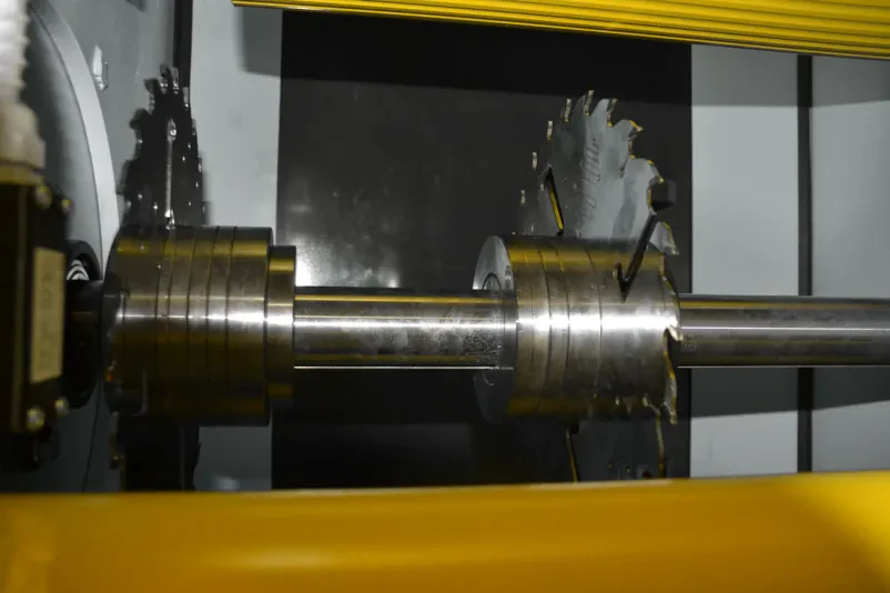 Technologically advanced multi-blade circular saws Slovenia
