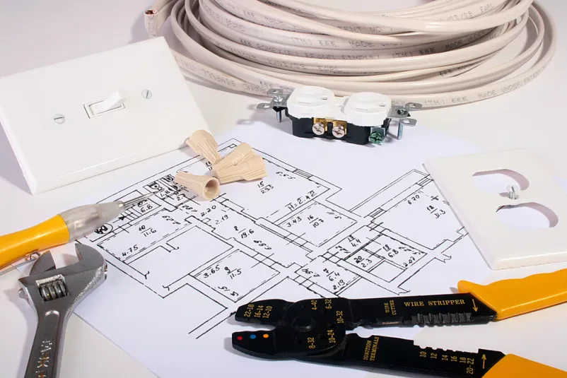 Izvedba industrijskih elektroinštalacij na ključ