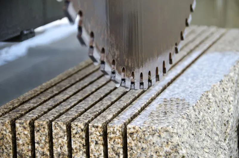 Tračne žage za razrez vseh vrst materialov