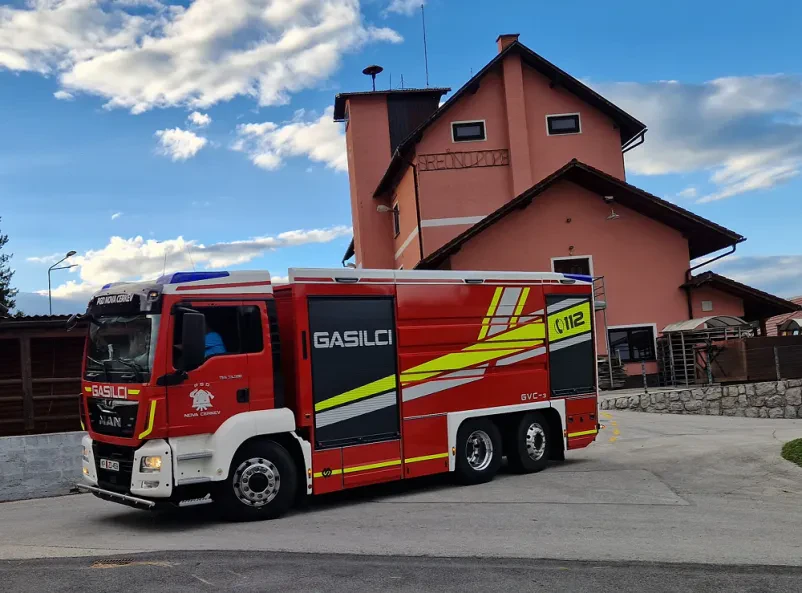 Izposoja gasilskih klopi in miz