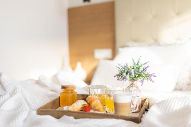 breakfast in bed