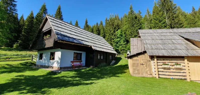 Rent a holiday house for 8 people in Pokljuka