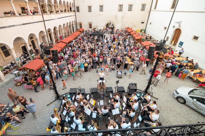 Gasilski pihalni orkester Loče