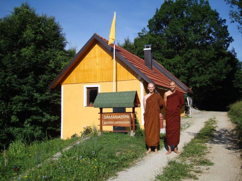 Gozdni budistični samostan Samanadipa