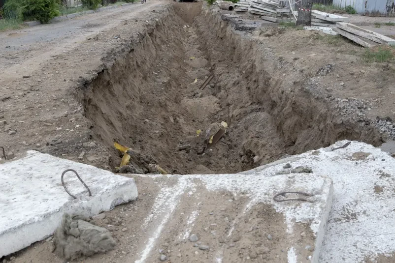 Ugodni izkopi s težko gradbeno mehanizacijo Goriška