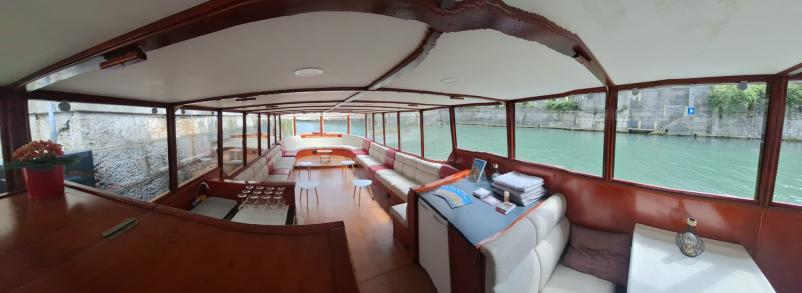 Panoramic boat trip on Ljubljanica