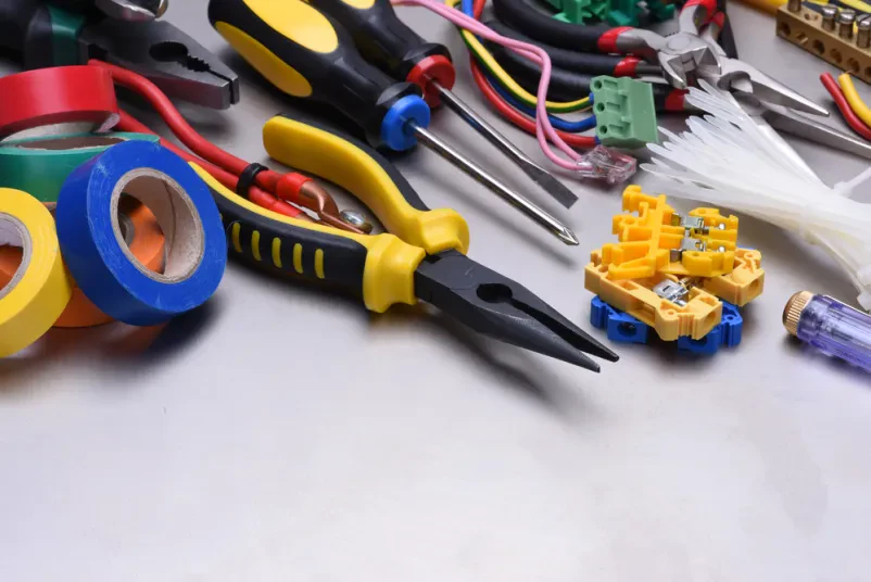 Hitro vzdrževanje in izdelava napajalnih naprav Slovenija