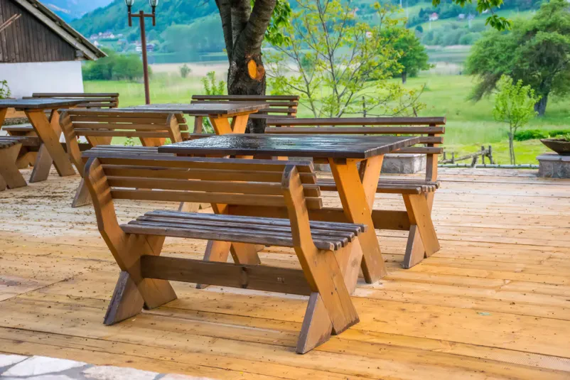 Hrib in planinska postojanka Pečke