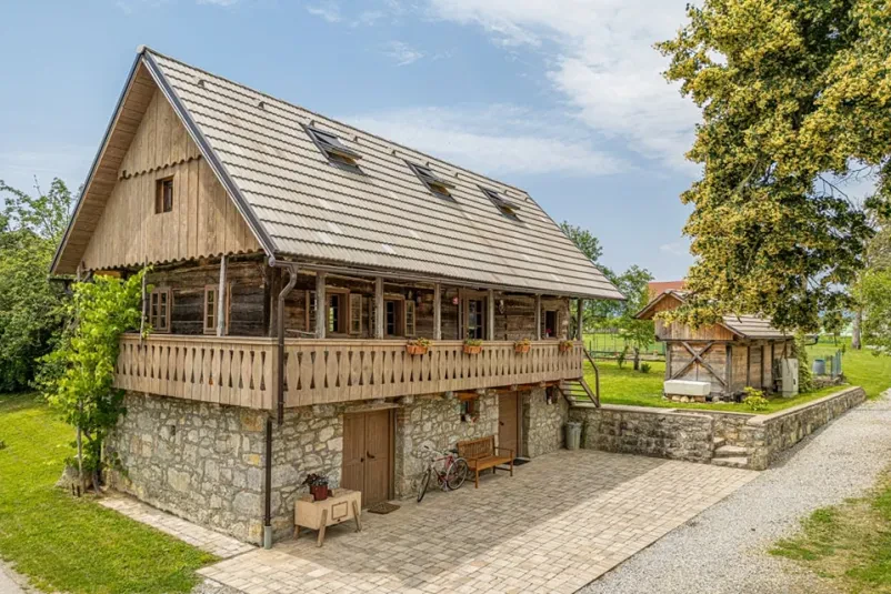 Počitniška hiša Bela krajina, Slovenija