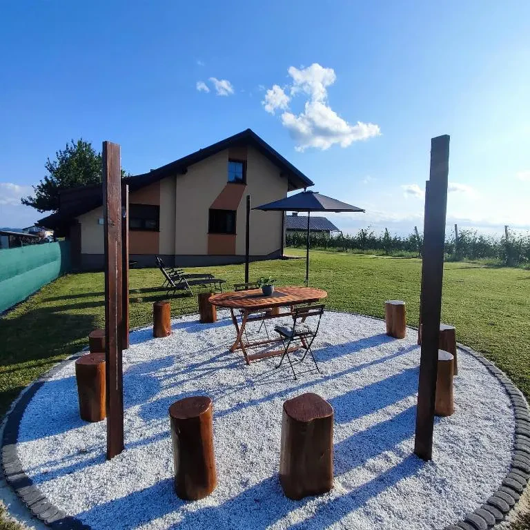 Počitniška hiša z wellnessom