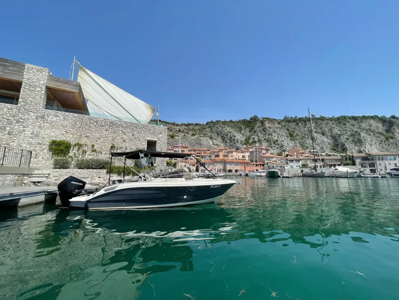 Rent a boat on the Slovenian coast with FI-AL navtika!