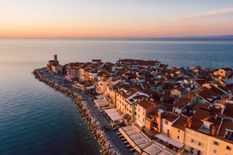 Buon ristorante di pesce Pirano, Costa