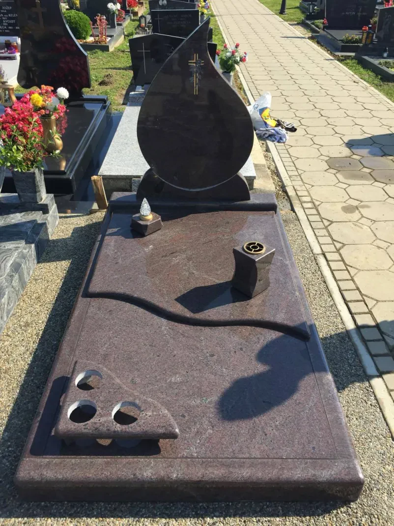 Naročilo ugodnega nagrobnika Lendava