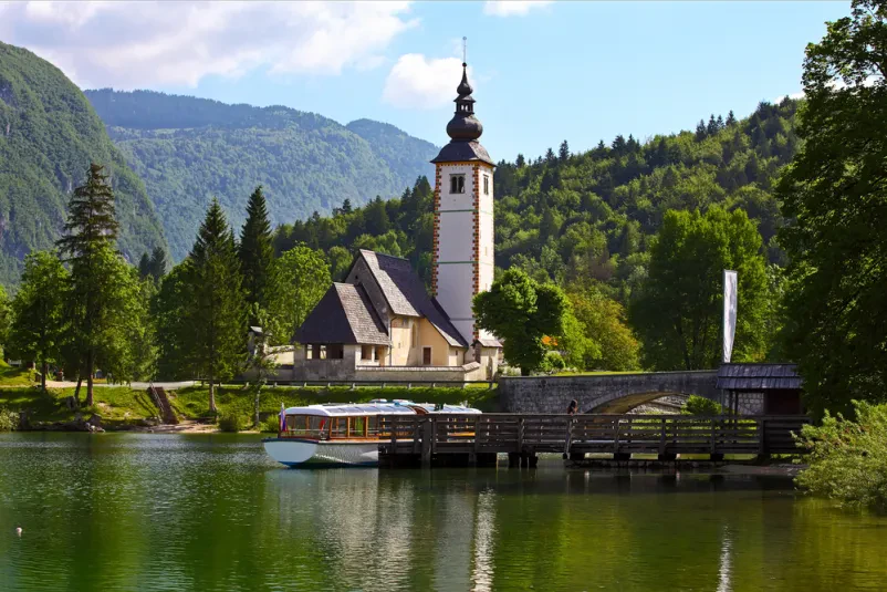 Guided tours for tourists near Bled