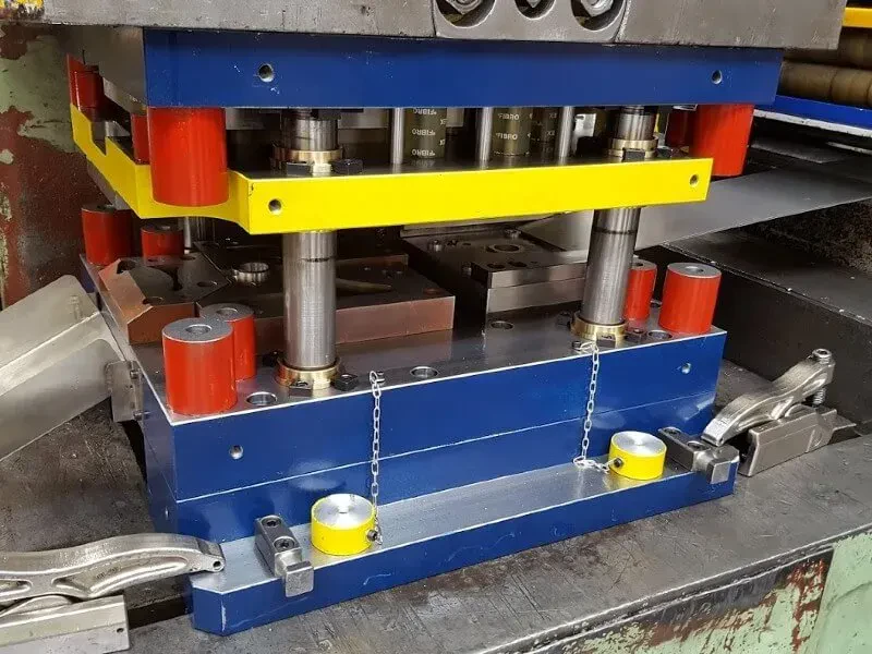 Schnelle Metallherstellung aus Blech in Slowenien