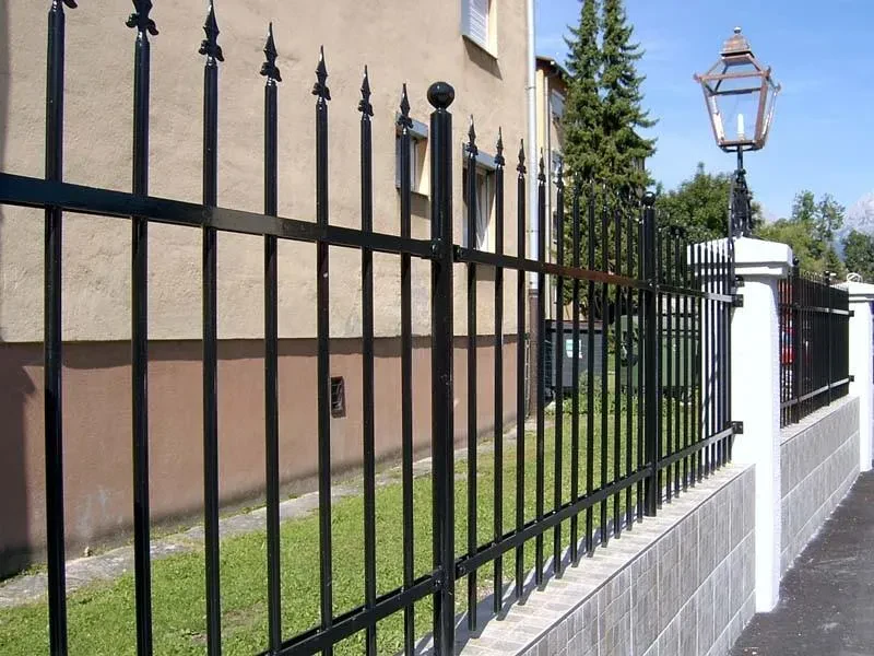 Drsna samonosna vrata​ Slovenija