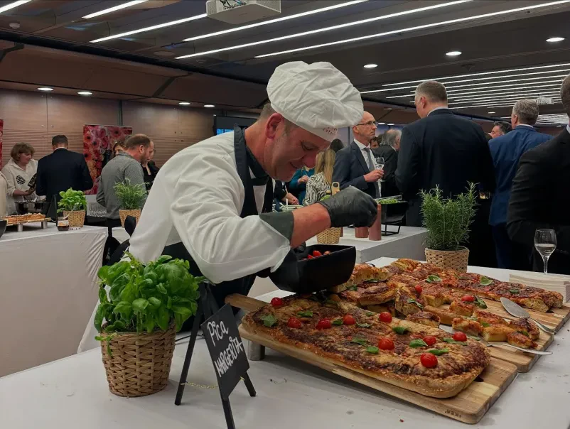 Vrhunska catering ponudba za poslovne dogodke Slovenija