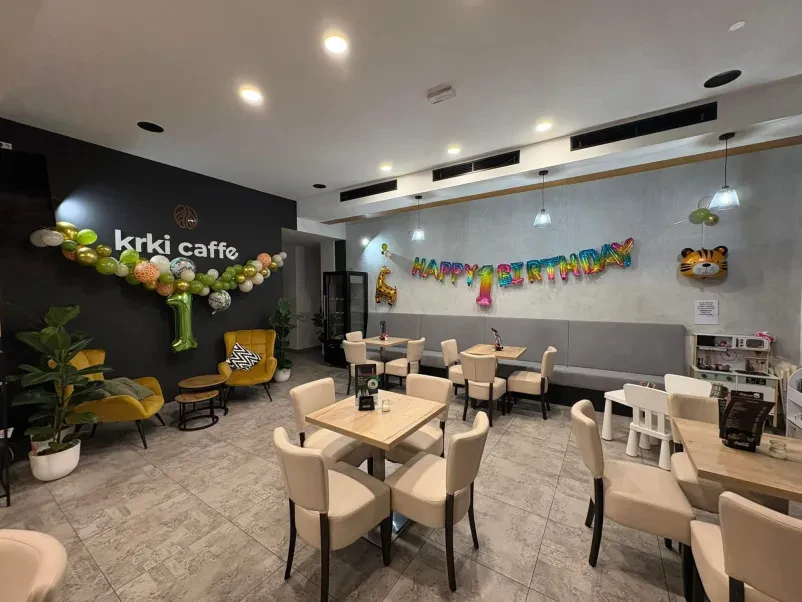 Zaključene družbe in praznovanja v Krki Cafe