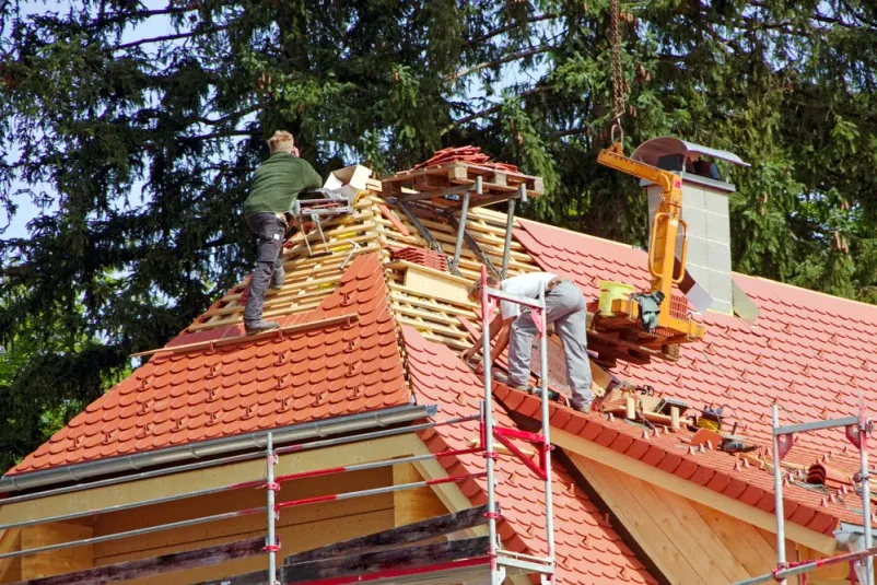 Sanacija strehe kot nujen ukrep za zaščito objekta