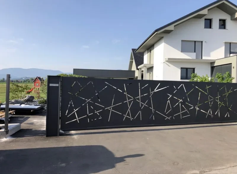 Ugodna dvoriščna vrata Celje