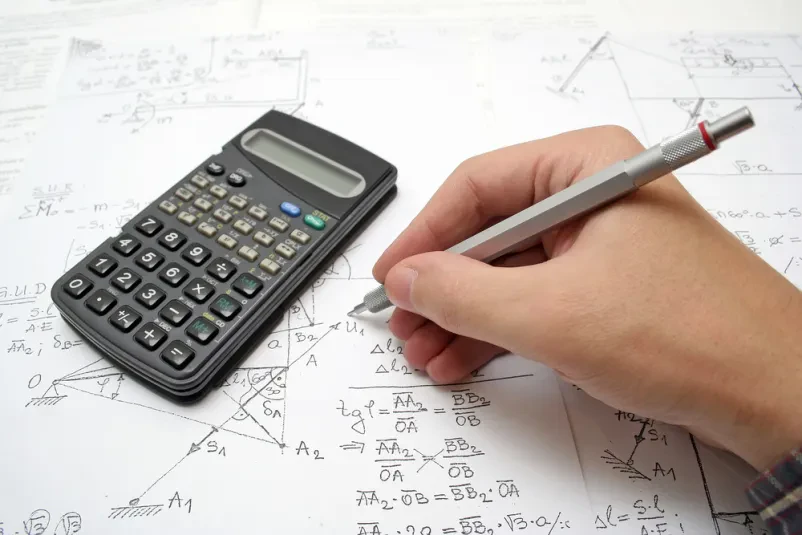 Najboljše online inštrukcije matematike za srednjo šolo