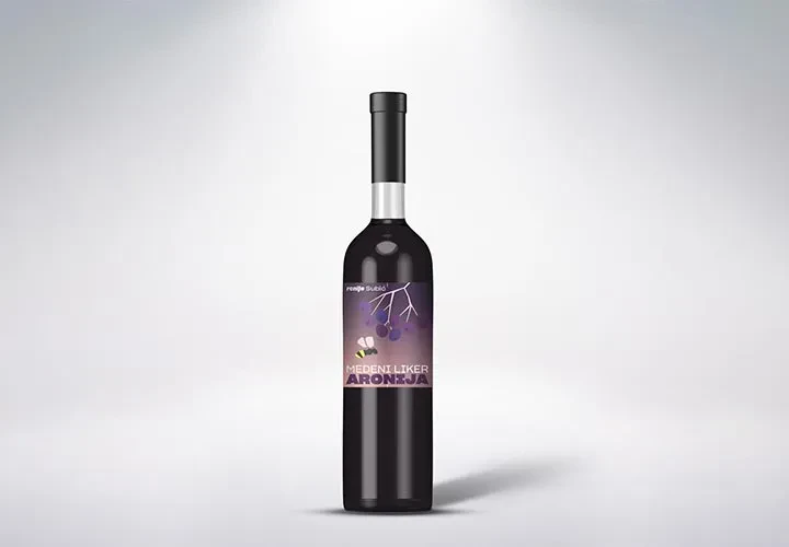 Naravni likerji iz aronije Slovenija